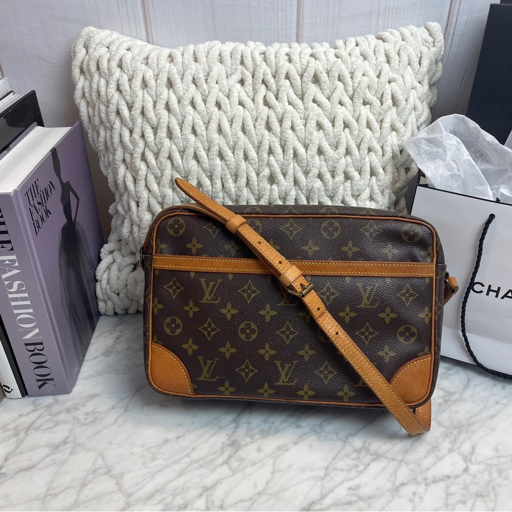 Louis Vuitton Monogram Trocadero 30
